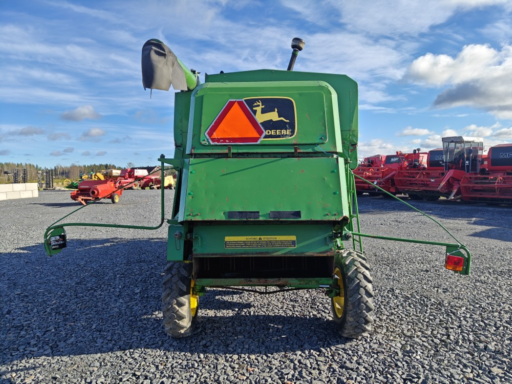 JOHN DEERE 1032 - Biçerdöver: fotoğraf 3 JOHN DEERE 1032 - Biçerdöver: fotoğraf 3