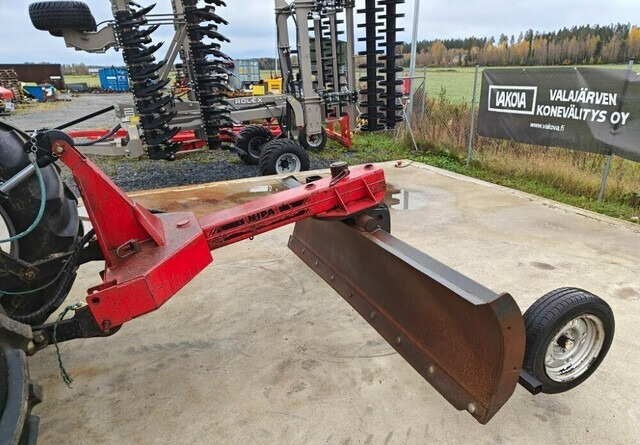 Kipa 245cm perälevy - hydraulinen - VIDEO - Dozer bıçağı: fotoğraf 4 Kipa 245cm perälevy - hydraulinen - VIDEO - Dozer bıçağı: fotoğraf 4