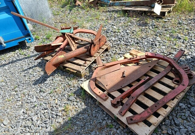 Kverneland Putkirunkoisen auran varaosia - Pulluk: fotoğraf 1 Kverneland Putkirunkoisen auran varaosia - Pulluk: fotoğraf 1