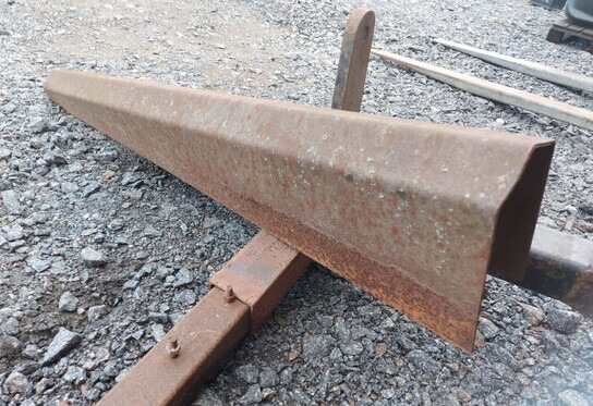 Perälevyn päälipalkki - Dozer bıçağı - Tarım araçları: fotoğraf 2 Perälevyn päälipalkki - Dozer bıçağı - Tarım araçları: fotoğraf 2