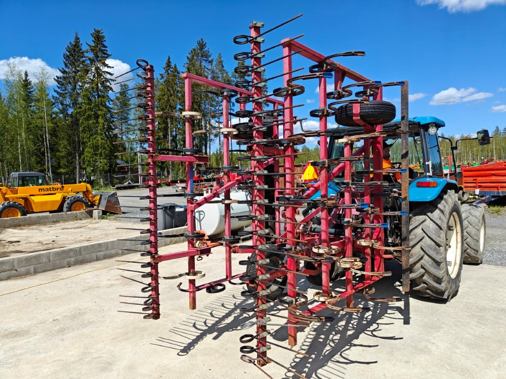 VM 450 cm, hydraulisesti taittuva, etulana ja jälkihara, katso video! - Yaylı tırmık: fotoğraf 3 VM 450 cm, hydraulisesti taittuva, etulana ja jälkihara, katso video! - Yaylı tırmık: fotoğraf 3