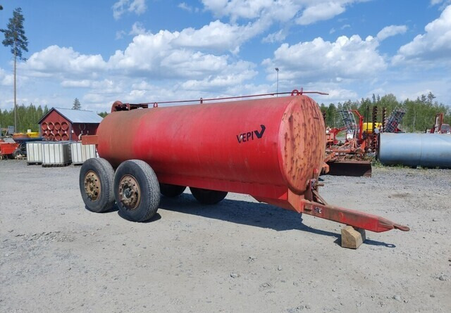 Vepi Lietevaunu telialustalla - Sıvı gübre tankeri: fotoğraf 1 Vepi Lietevaunu telialustalla - Sıvı gübre tankeri: fotoğraf 1