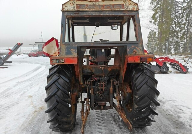Zetor 7011 traktori - Traktör: fotoğraf 3 Zetor 7011 traktori - Traktör: fotoğraf 3