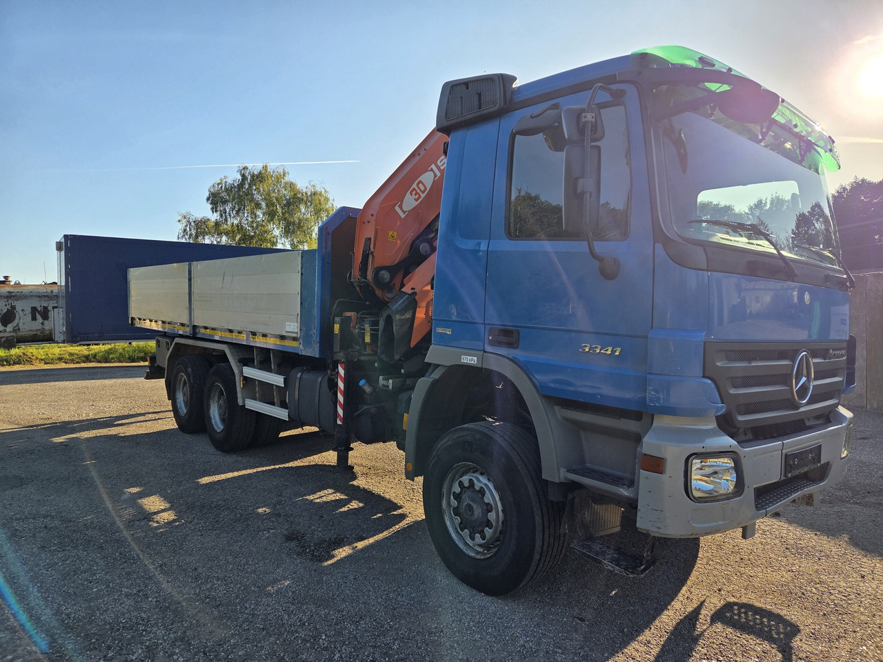 MERCEDES-BENZ ACTROS 3341 6x6 + CRANE PM 30 Radio Control - Sal/ Açık kasa kamyon, Vinçli kamyon: fotoğraf 3 MERCEDES-BENZ ACTROS 3341 6x6 + CRANE PM 30 Radio Control - Sal/ Açık kasa kamyon, Vinçli kamyon: fotoğraf 3