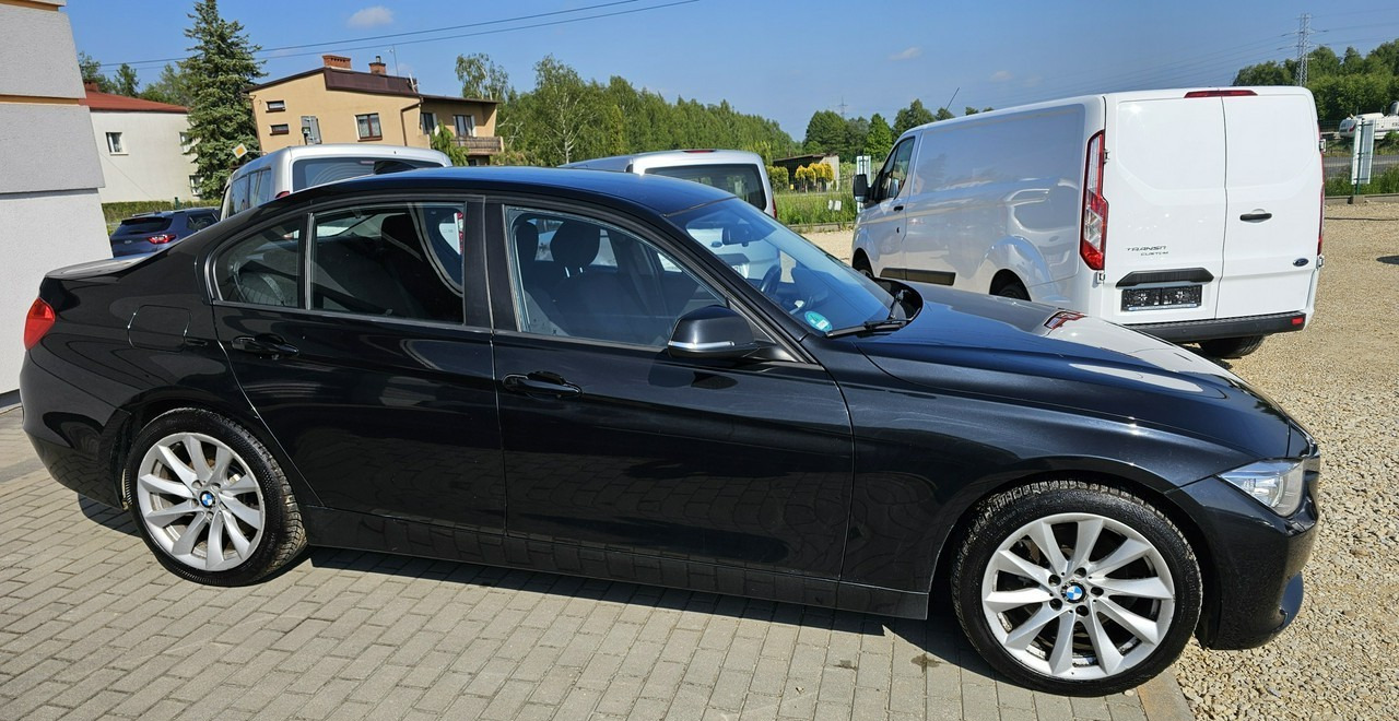 BMW SERIA 3 V (F30/F31/F34) BMW SERIA 3 BMW 330D xDrive ładny stan 4x4 sedan - Binek araba: fotoğraf 5 BMW SERIA 3 V (F30/F31/F34) BMW SERIA 3 BMW 330D xDrive ładny stan 4x4 sedan - Binek araba: fotoğraf 5