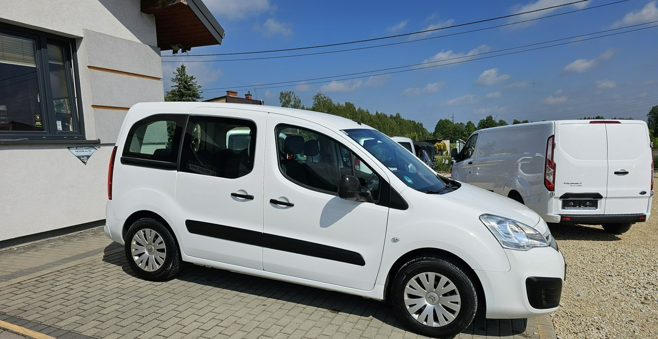 Citroen Berlingo II 5 -osobowy*29450 zł netto* - Binek araba: fotoğraf 5 Citroen Berlingo II 5 -osobowy*29450 zł netto* - Binek araba: fotoğraf 5