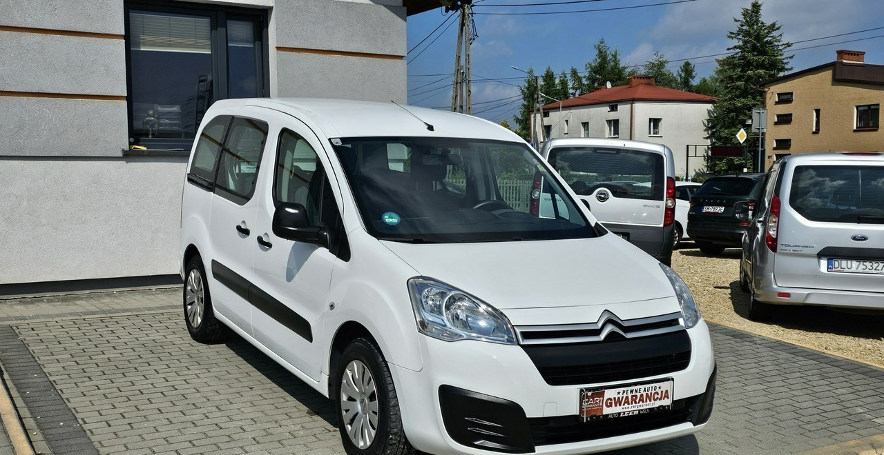 Peugeot Partner II 5 -osobowy - Binek araba: fotoğraf 2 Peugeot Partner II 5 -osobowy - Binek araba: fotoğraf 2