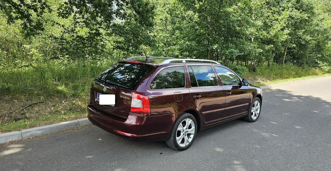 Skoda Octavia II bogate wyposażenie *niski przebieg*FV vat 23%* - Binek araba: fotoğraf 4 Skoda Octavia II bogate wyposażenie *niski przebieg*FV vat 23%* - Binek araba: fotoğraf 4