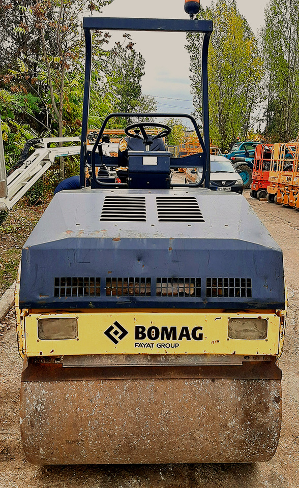BOMAG BW 125 ADH - Mini asfalt silindiri: fotoğraf 2 BOMAG BW 125 ADH - Mini asfalt silindiri: fotoğraf 2