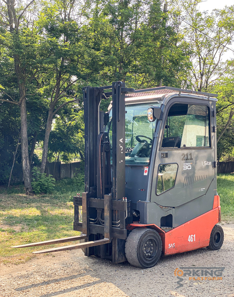 Toyota 8 FBMT 30 - Elektrikli forklift: fotoğraf 2 Toyota 8 FBMT 30 - Elektrikli forklift: fotoğraf 2