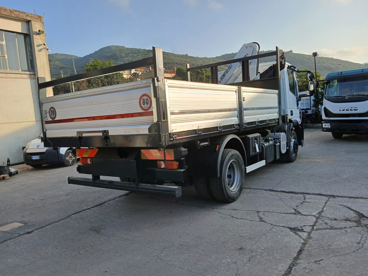 IVECO EUROCARGO 120E28P - Vinçli kamyon: fotoğraf 5 IVECO EUROCARGO 120E28P - Vinçli kamyon: fotoğraf 5
