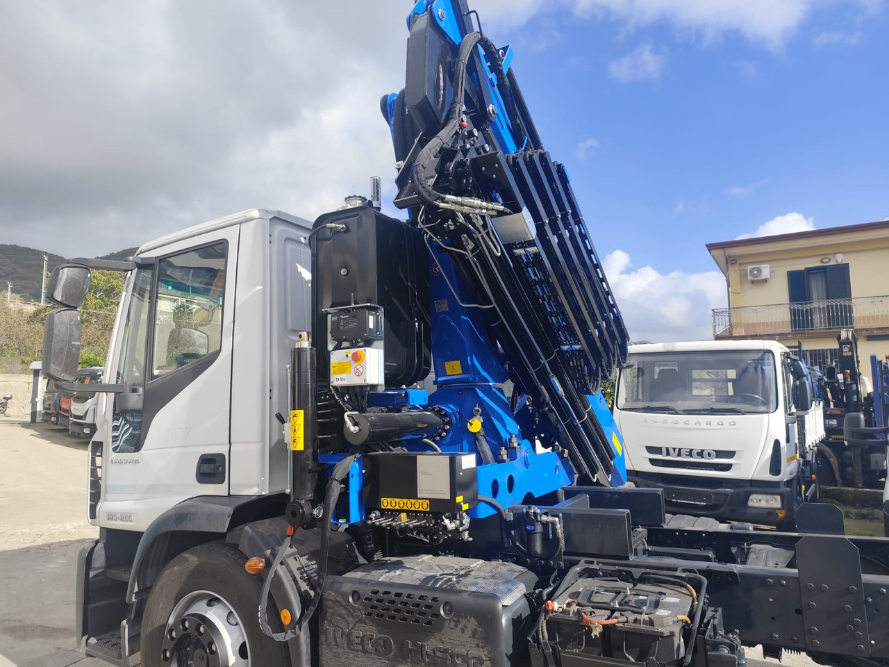 IVECO EUROCARGO 180-250 - Vinçli kamyon, Vinçli kamyon: fotoğraf 4 IVECO EUROCARGO 180-250 - Vinçli kamyon, Vinçli kamyon: fotoğraf 4