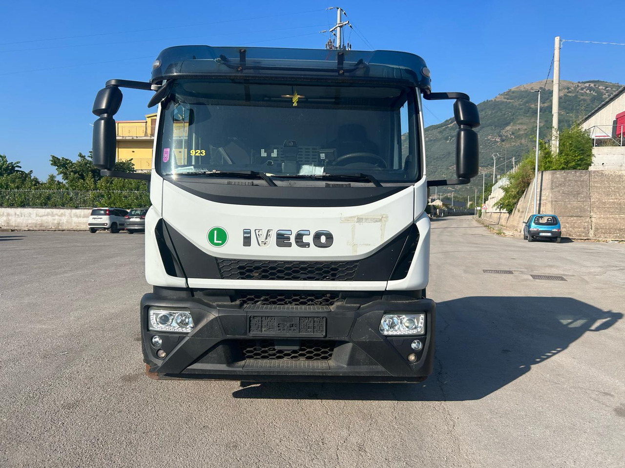 IVECO EUROCARGO 180-320 - Şasi kamyon: fotoğraf 5 IVECO EUROCARGO 180-320 - Şasi kamyon: fotoğraf 5