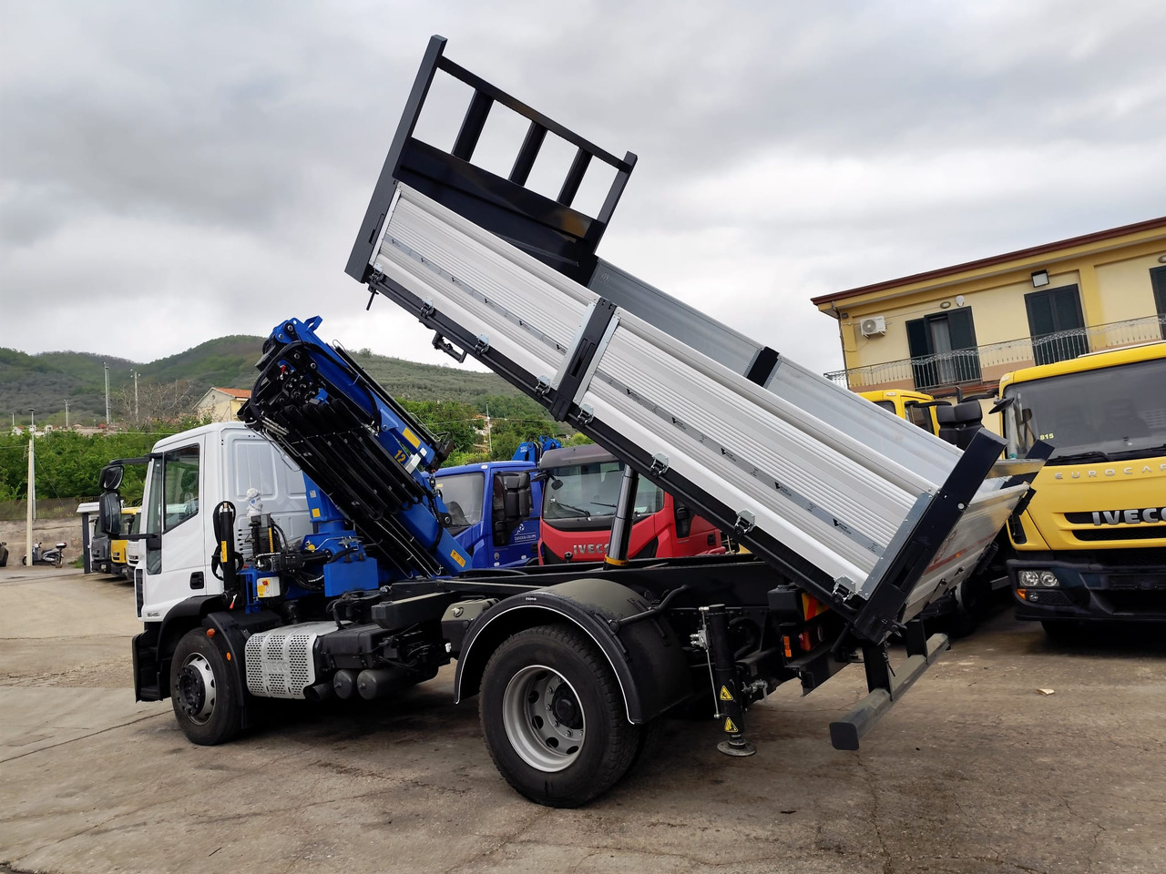 IVECO EUROCARGO 190EL25 - Vinçli kamyon: fotoğraf 5 IVECO EUROCARGO 190EL25 - Vinçli kamyon: fotoğraf 5