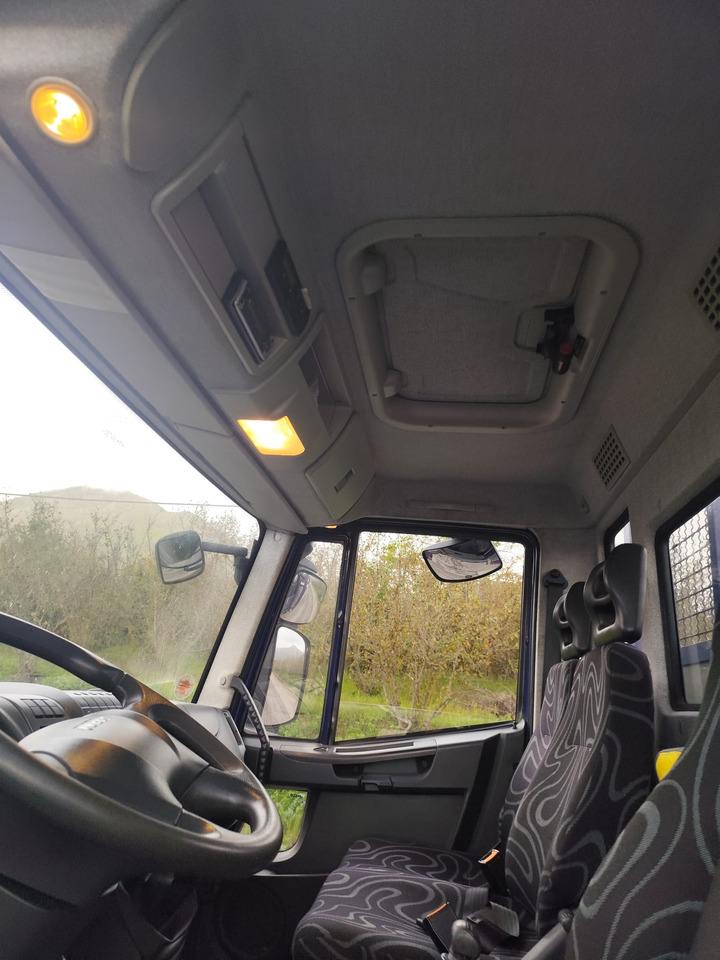 IVECO EUROCARGO 75E18 - Sal/ Açık kasa kamyon: fotoğraf 4 IVECO EUROCARGO 75E18 - Sal/ Açık kasa kamyon: fotoğraf 4