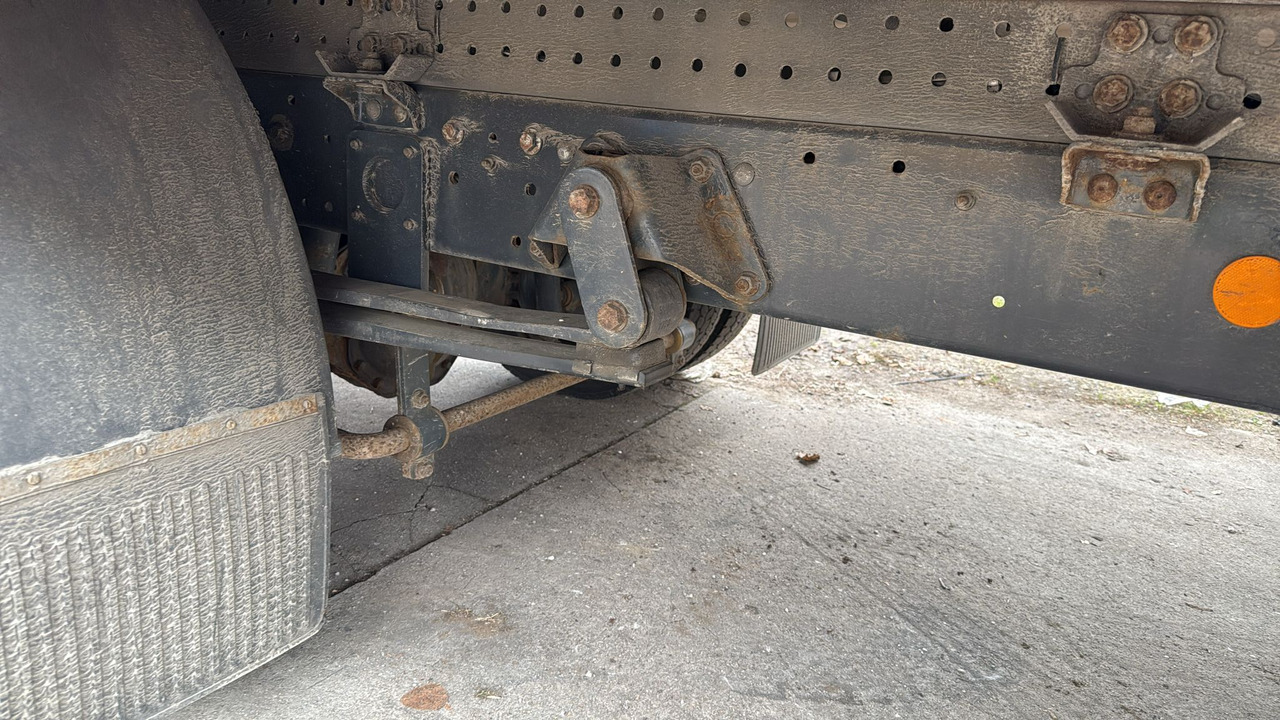 IVECO EUROCARGO 80-190 - Şasi kamyon: fotoğraf 2 IVECO EUROCARGO 80-190 - Şasi kamyon: fotoğraf 2