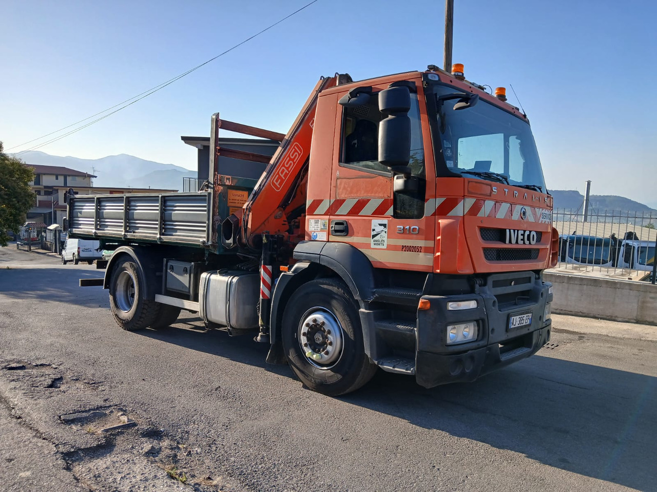 IVECO STRALIS 190S31 - Vinçli kamyon: fotoğraf 1 IVECO STRALIS 190S31 - Vinçli kamyon: fotoğraf 1