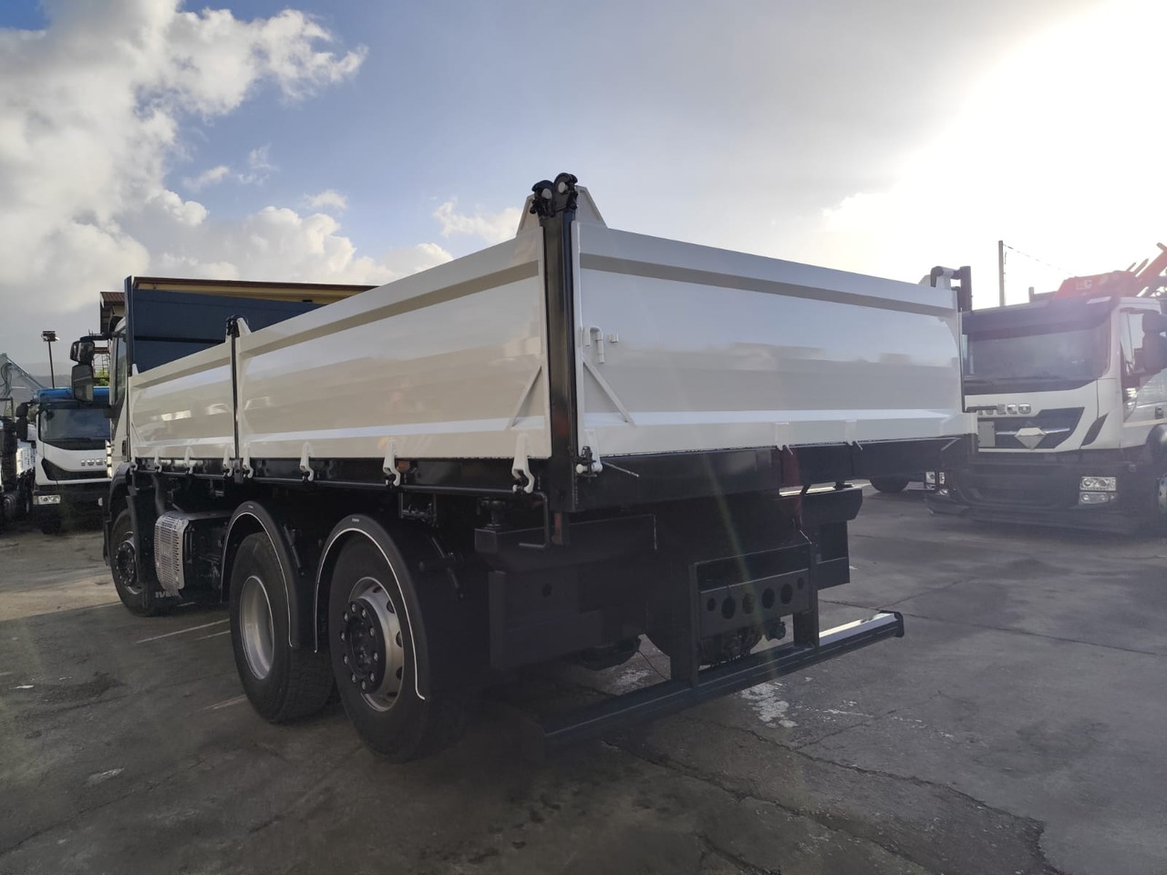 IVECO STRALIS AD 260S31 - Damperli kamyon: fotoğraf 2 IVECO STRALIS AD 260S31 - Damperli kamyon: fotoğraf 2