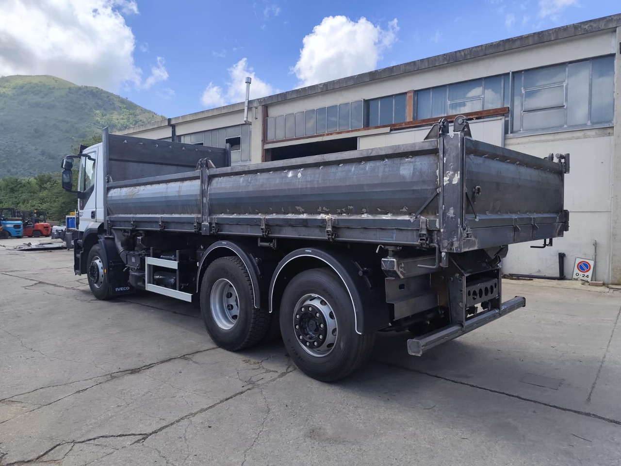 IVECO STRALIS CUBE 260S31 - Vinçli kamyon: fotoğraf 5 IVECO STRALIS CUBE 260S31 - Vinçli kamyon: fotoğraf 5