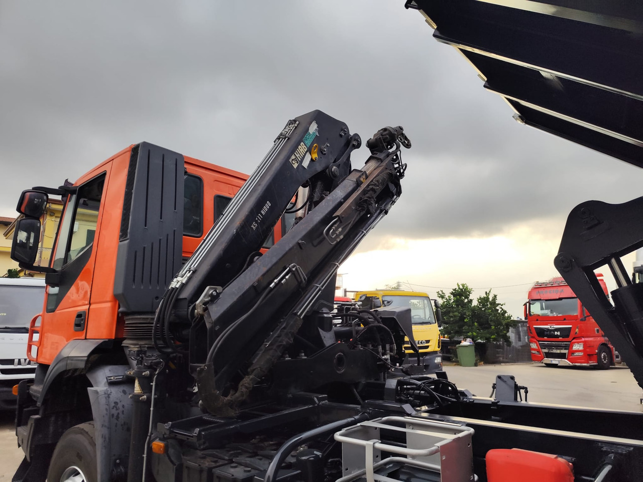 IVECO TRAKKER 190T36 - Vinçli kamyon: fotoğraf 3 IVECO TRAKKER 190T36 - Vinçli kamyon: fotoğraf 3