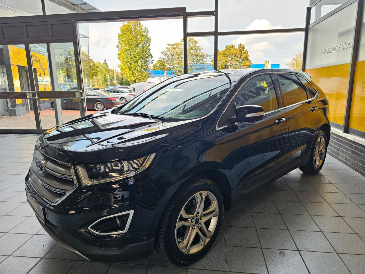 Ford Edge Titanium 4x4 AHK ACC SchiebeDach Navi LED - SUV: fotoğraf 3 Ford Edge Titanium 4x4 AHK ACC SchiebeDach Navi LED - SUV: fotoğraf 3