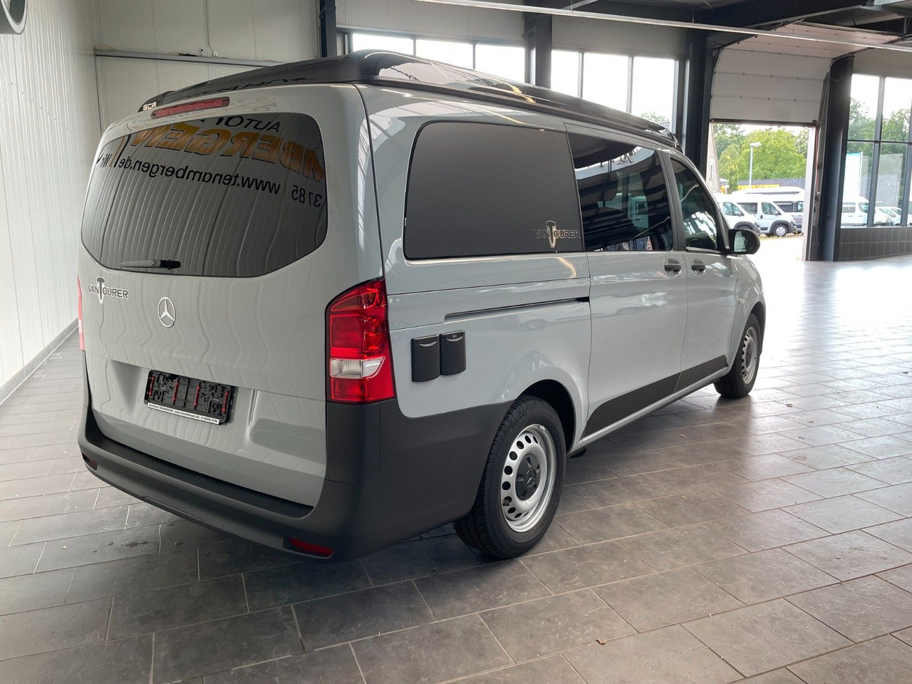 Mercedes-Benz Vito VanTourer Urban "Comfort" Camper Küche AHK - Camper van: fotoğraf 5 Mercedes-Benz Vito VanTourer Urban "Comfort" Camper Küche AHK - Camper van: fotoğraf 5