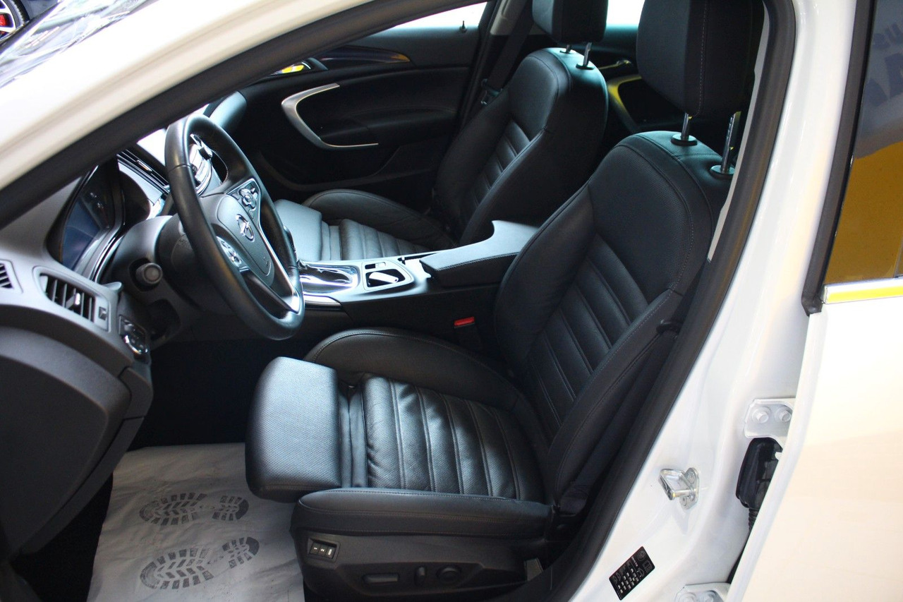 Opel Insignia A Business Innovation 4x4 Leder AHK ACC - Binek araba: fotoğraf 5 Opel Insignia A Business Innovation 4x4 Leder AHK ACC - Binek araba: fotoğraf 5
