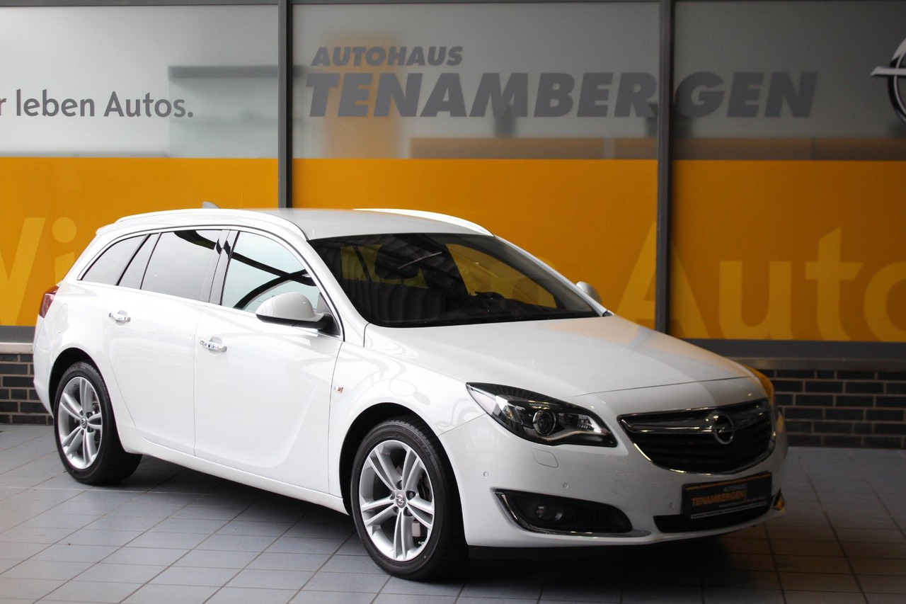 Opel Insignia A Business Innovation 4x4 Leder AHK ACC - Binek araba: fotoğraf 1 Opel Insignia A Business Innovation 4x4 Leder AHK ACC - Binek araba: fotoğraf 1