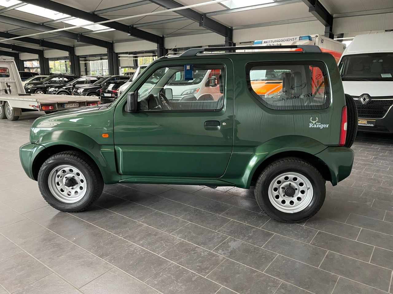 Suzuki Jimny 1.3 Allrad Ranger - SUV: fotoğraf 4 Suzuki Jimny 1.3 Allrad Ranger - SUV: fotoğraf 4
