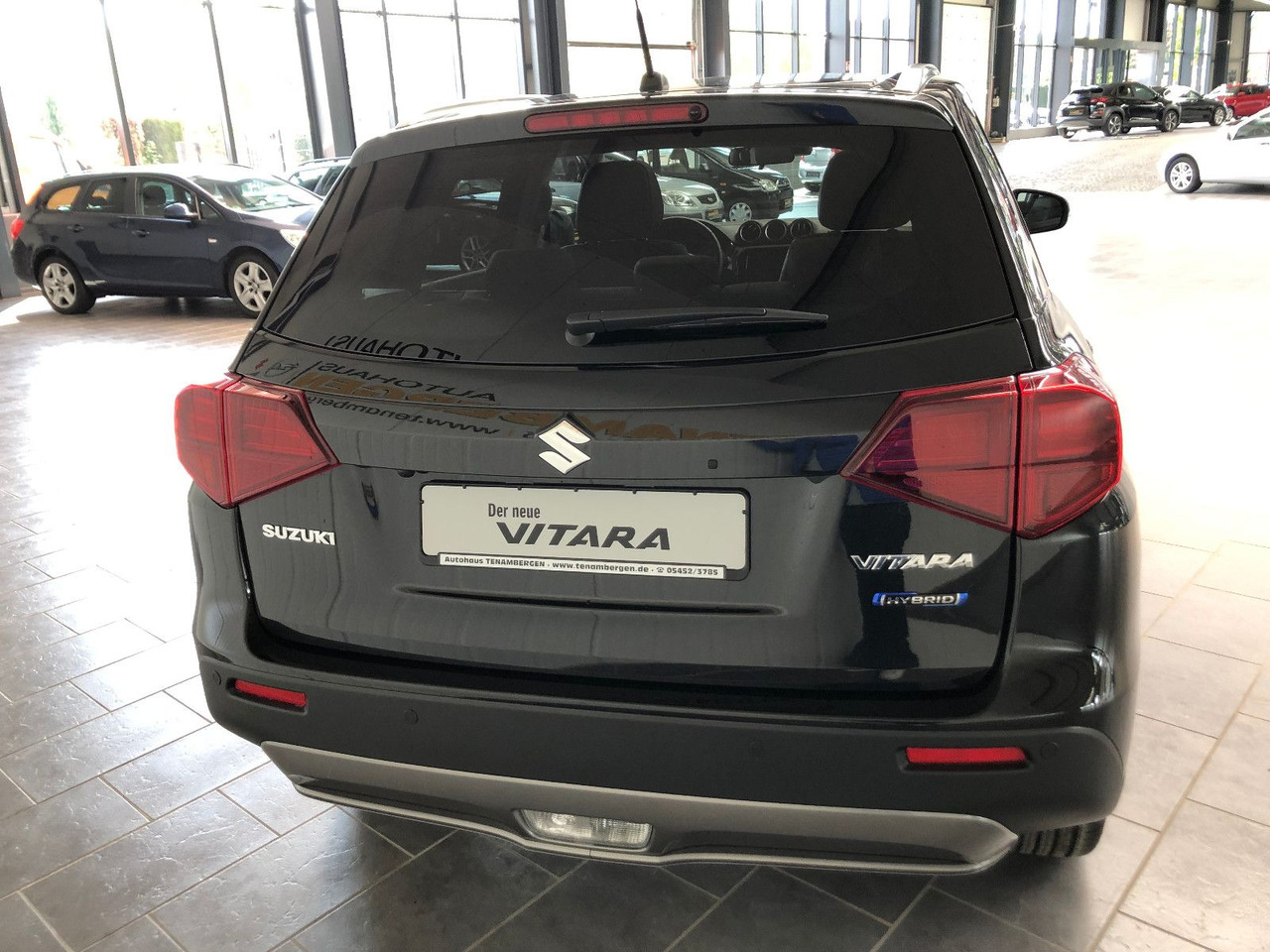 Suzuki Vitara 1.5 Hybrid Comfort+Automatik/ Panor.-Dach - SUV: fotoğraf 4 Suzuki Vitara 1.5 Hybrid Comfort+Automatik/ Panor.-Dach - SUV: fotoğraf 4