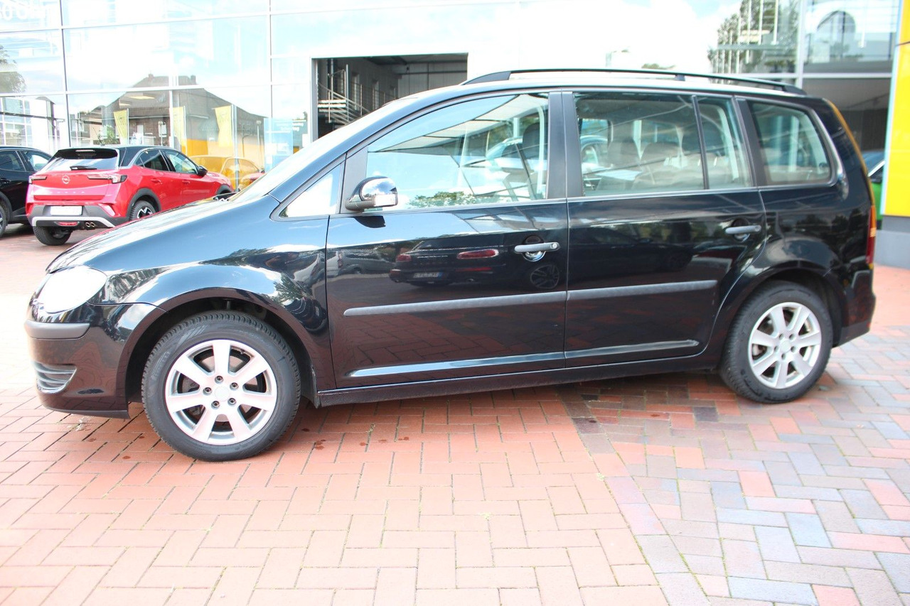 Volkswagen Touran Conceptline AHK 7 Sitze - Minivan: fotoğraf 3 Volkswagen Touran Conceptline AHK 7 Sitze - Minivan: fotoğraf 3
