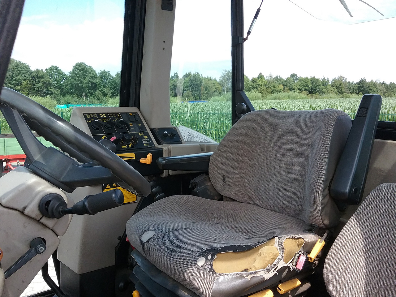 JCB Fastrac 2115 - Traktör: fotoğraf 4 JCB Fastrac 2115 - Traktör: fotoğraf 4