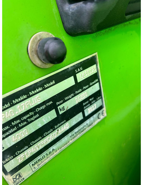 Merlo P 40.17 PLUS Merlo P40.17 PLUS - Teleskopik yükleyici: fotoğraf 4 Merlo P 40.17 PLUS Merlo P40.17 PLUS - Teleskopik yükleyici: fotoğraf 4