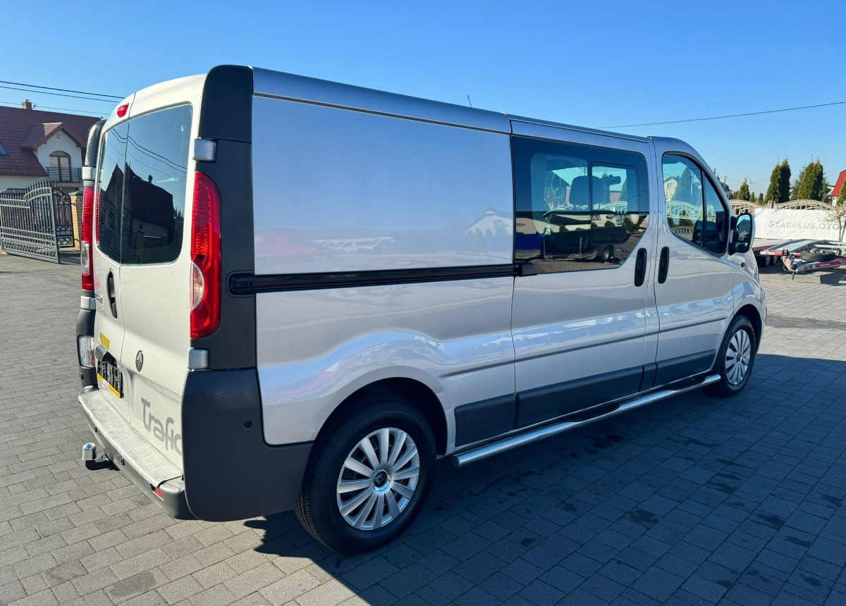 Renault Trafic 2.5 150ps 5- osobowy Doka Stan B. Dobry - Diğer araçlar: fotoğraf 2 Renault Trafic 2.5 150ps 5- osobowy Doka Stan B. Dobry - Diğer araçlar: fotoğraf 2