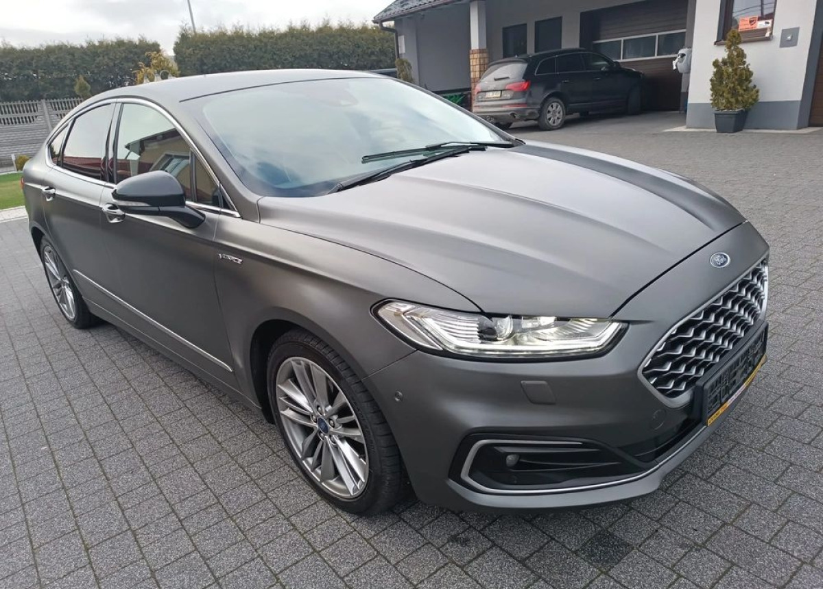 Ford Mondeo Ford 2.0 EcoBlue Vignale - Sedan araba: fotoğraf 2 Ford Mondeo Ford 2.0 EcoBlue Vignale - Sedan araba: fotoğraf 2