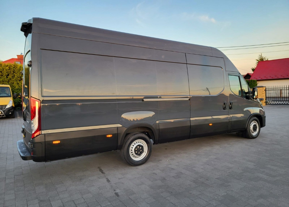 Iveco 35S18 3.0 Hi-Matic Iveco Max L5H3 Salon Polska Hi - Matic - Panelvan: fotoğraf 4 Iveco 35S18 3.0 Hi-Matic Iveco Max L5H3 Salon Polska Hi - Matic - Panelvan: fotoğraf 4
