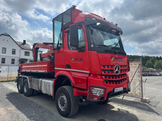 Mercedes-Benz AROCS 3552 963-2F Epsilon M100L86 Kran ? Leistungsstarker Holzladekran mit hoher Reichweite - Vinçli kamyon: fotoğraf 2 Mercedes-Benz AROCS 3552 963-2F Epsilon M100L86 Kran ? Leistungsstarker Holzladekran mit hoher Reichweite - Vinçli kamyon: fotoğraf 2