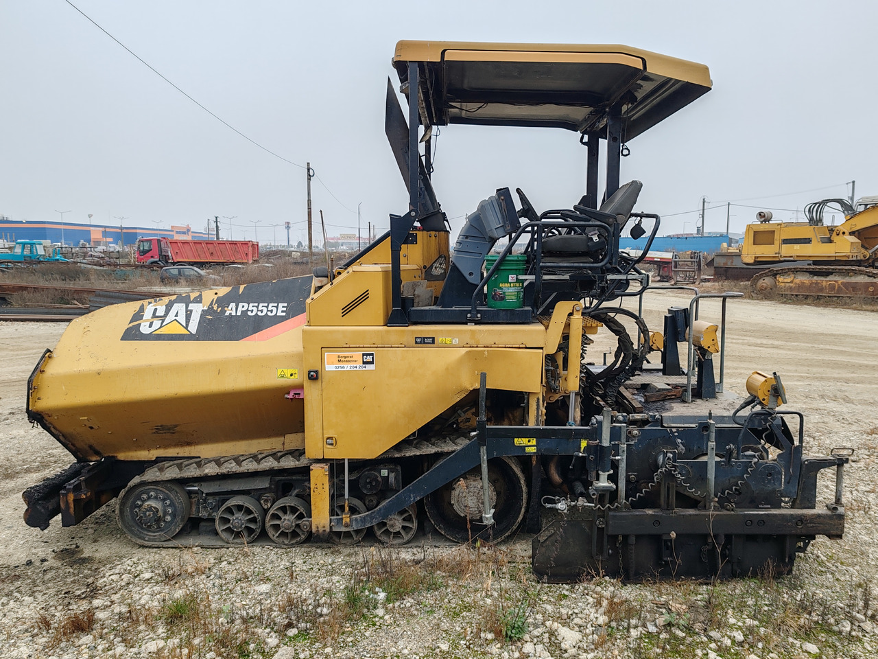 Caterpillar AP555E - Asfalt distribütörü: fotoğraf 4 Caterpillar AP555E - Asfalt distribütörü: fotoğraf 4
