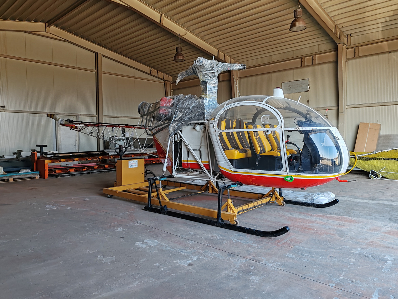Alouette SE313B - Havaalanı ekipmanları: fotoğraf 1 Alouette SE313B - Havaalanı ekipmanları: fotoğraf 1