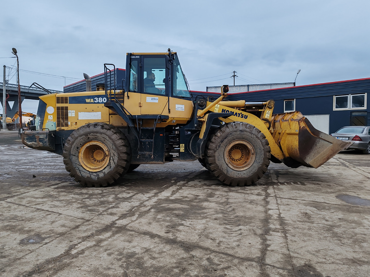 KOMATSU WA 380-S - Tekerlekli yükleyici: fotoğraf 5 KOMATSU WA 380-S - Tekerlekli yükleyici: fotoğraf 5