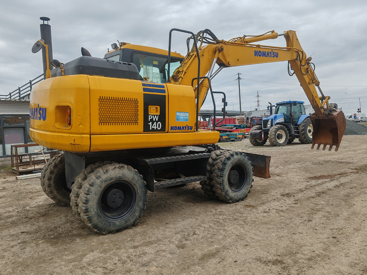 Komatsu PW140-7 - Tekerlekli ekskavatör: fotoğraf 3 Komatsu PW140-7 - Tekerlekli ekskavatör: fotoğraf 3