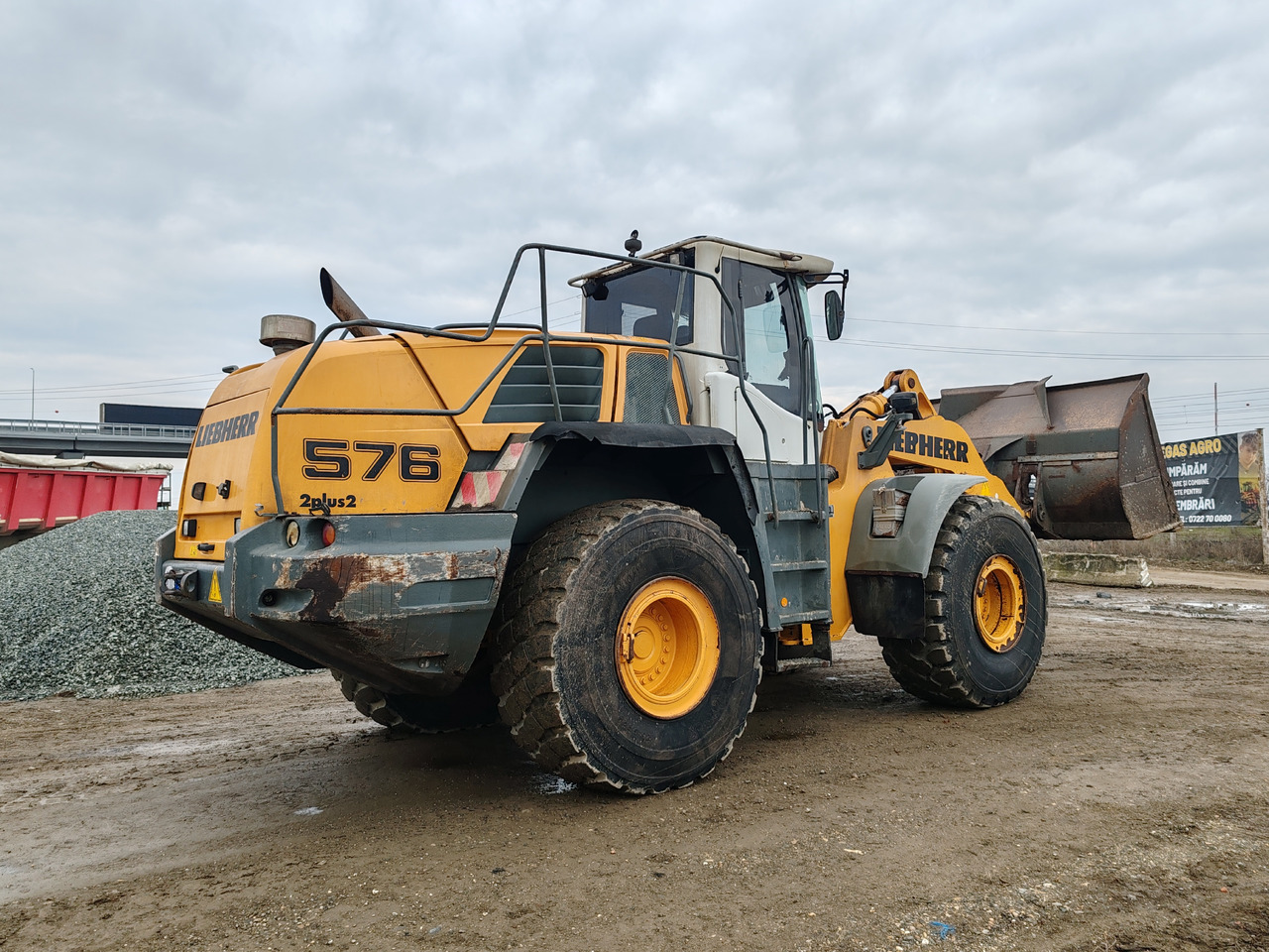 Liebherr L576 2plus2 - Tekerlekli yükleyici: fotoğraf 5 Liebherr L576 2plus2 - Tekerlekli yükleyici: fotoğraf 5