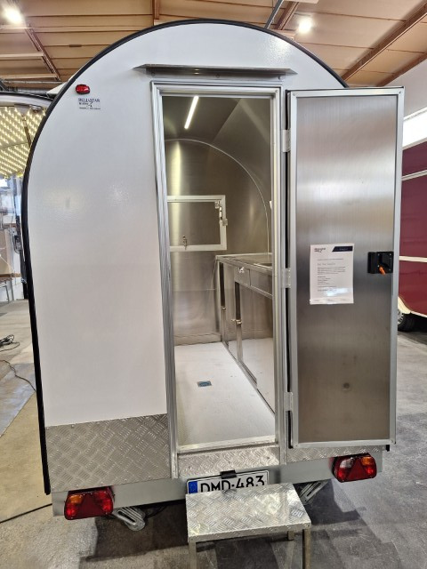 Deli Star EasyGo 210 - Büfe karavan: fotoğraf 4 Deli Star EasyGo 210 - Büfe karavan: fotoğraf 4