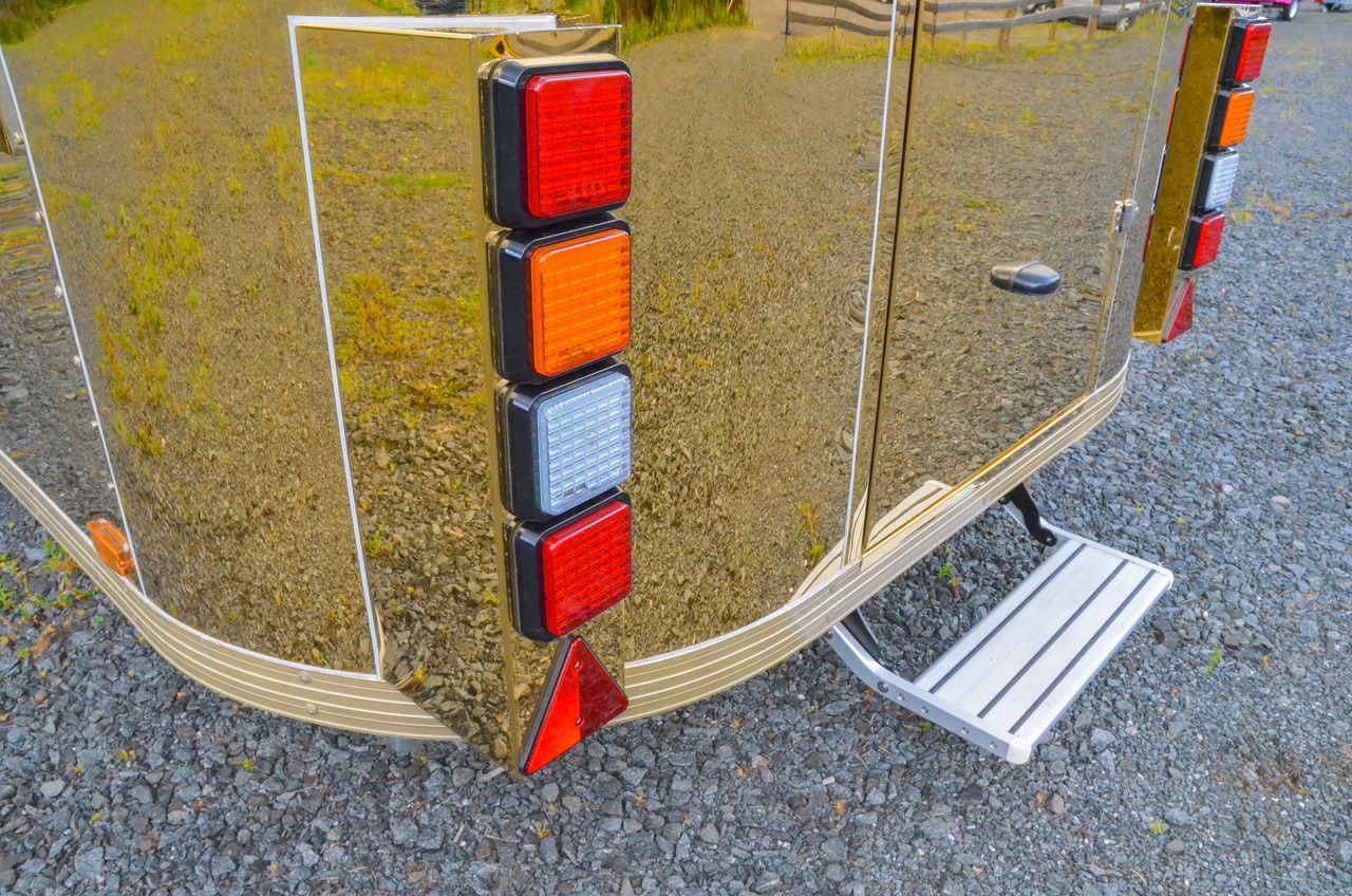 Deli Star Trailer American 6000 - EU Standards - Büfe karavan: fotoğraf 5 Deli Star Trailer American 6000 - EU Standards - Büfe karavan: fotoğraf 5