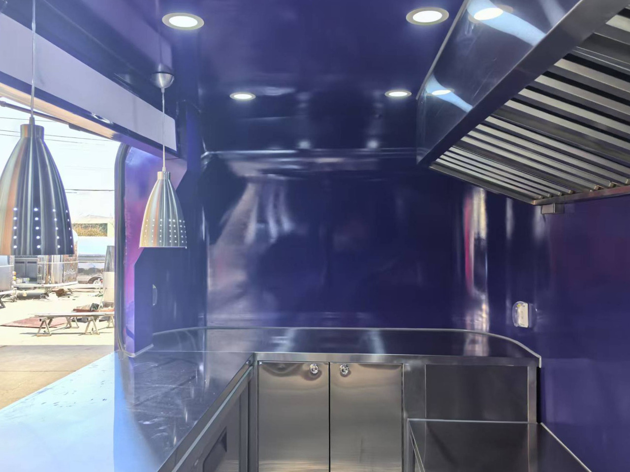 Deli Star Trailer Futura 4000 - EU standards - Büfe karavan: fotoğraf 4 Deli Star Trailer Futura 4000 - EU standards - Büfe karavan: fotoğraf 4