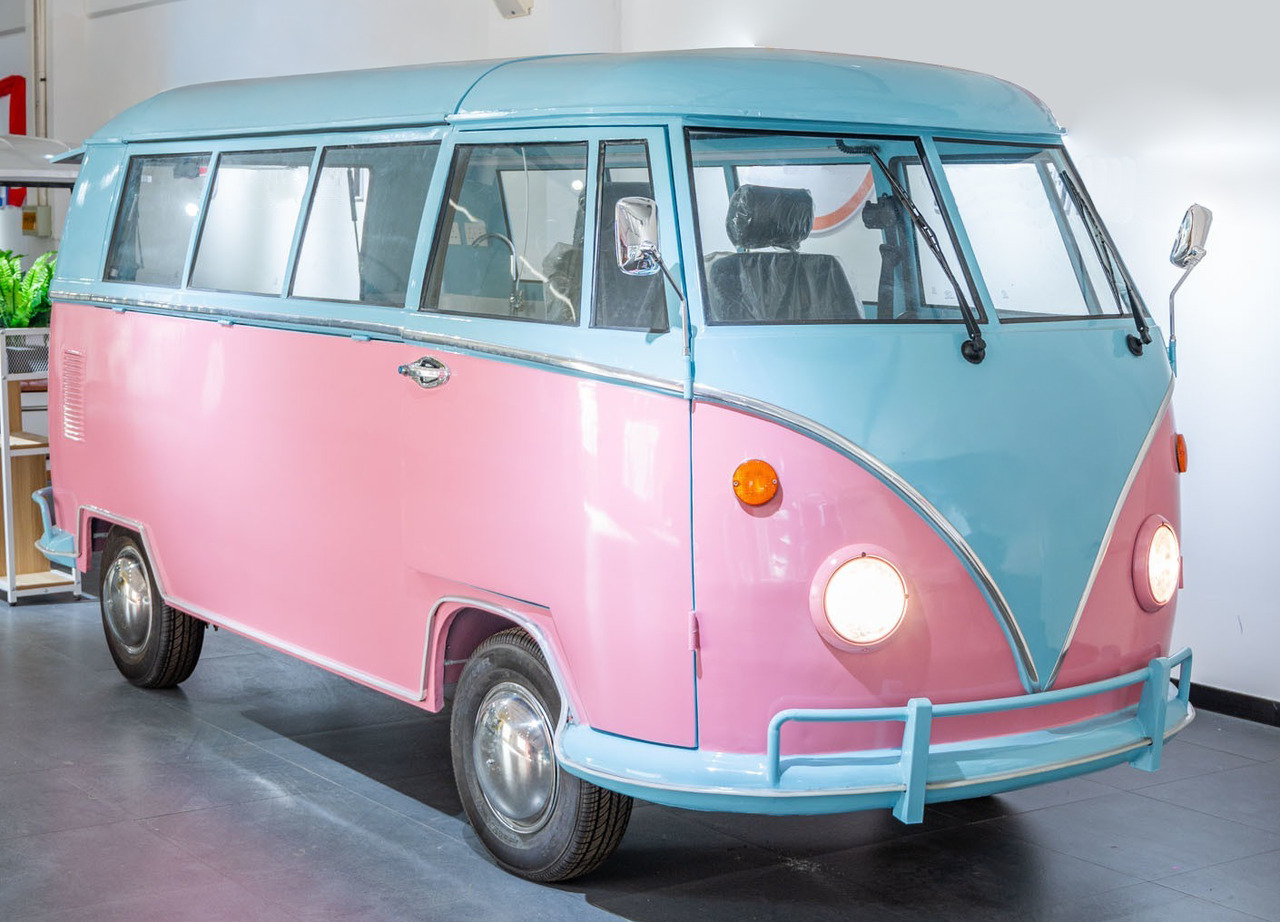 Deli Star Trailer Retro Minivan FR 4300 Electric - Büfe karavan: fotoğraf 1 Deli Star Trailer Retro Minivan FR 4300 Electric - Büfe karavan: fotoğraf 1