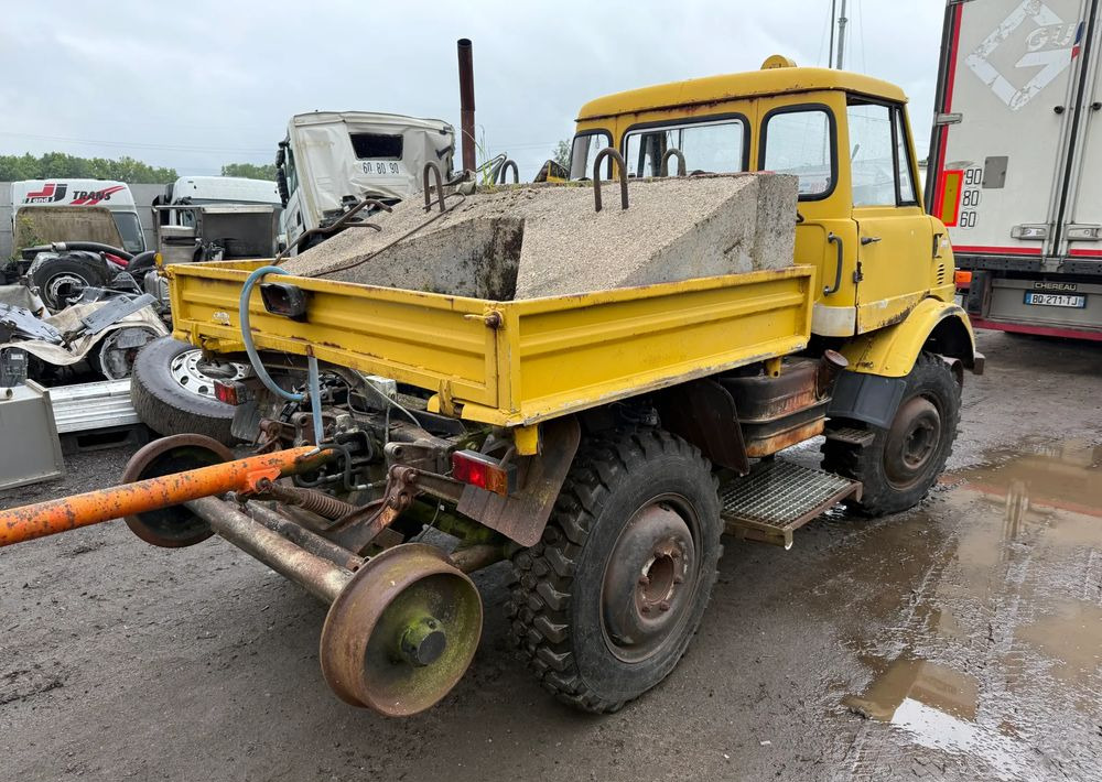 Mercedes-Benz UNIMOG 406B - Atık toplama taşıt/ Özel amaçlı taşıt: fotoğraf 4 Mercedes-Benz UNIMOG 406B - Atık toplama taşıt/ Özel amaçlı taşıt: fotoğraf 4