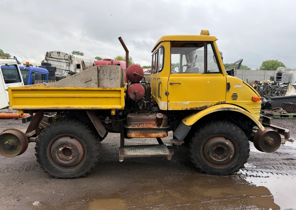 Mercedes-Benz UNIMOG 406B - Atık toplama taşıt/ Özel amaçlı taşıt: fotoğraf 5 Mercedes-Benz UNIMOG 406B - Atık toplama taşıt/ Özel amaçlı taşıt: fotoğraf 5