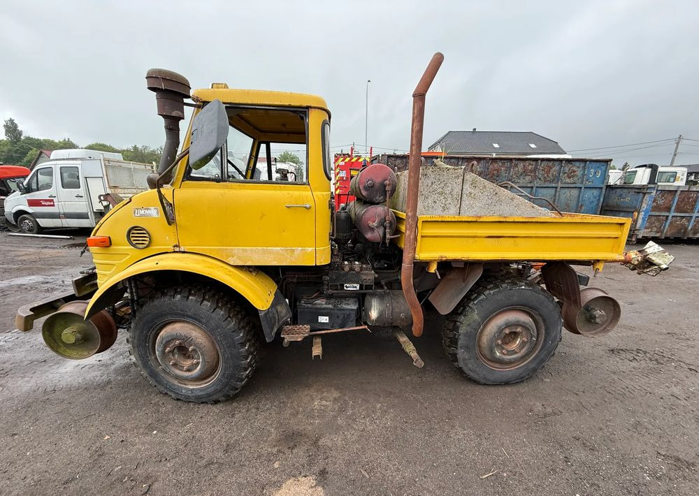 Mercedes-Benz UNIMOG 406B - Atık toplama taşıt/ Özel amaçlı taşıt: fotoğraf 2 Mercedes-Benz UNIMOG 406B - Atık toplama taşıt/ Özel amaçlı taşıt: fotoğraf 2