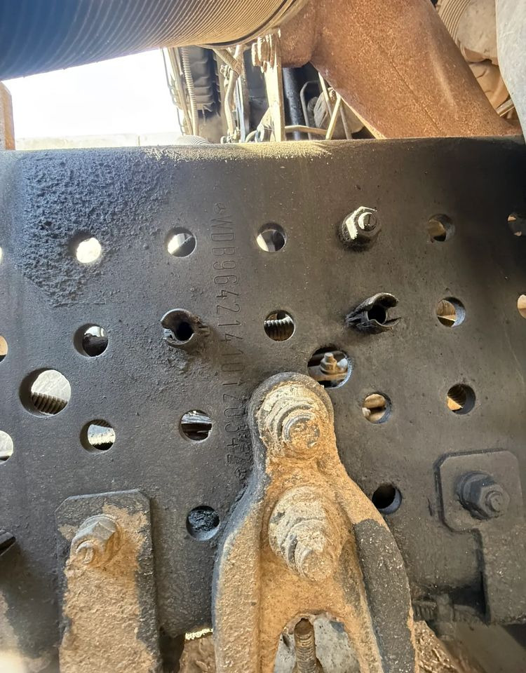 Mercedes-Benz Arocs 2640 - Kancalı yükleyici kamyon: fotoğraf 5 Mercedes-Benz Arocs 2640 - Kancalı yükleyici kamyon: fotoğraf 5